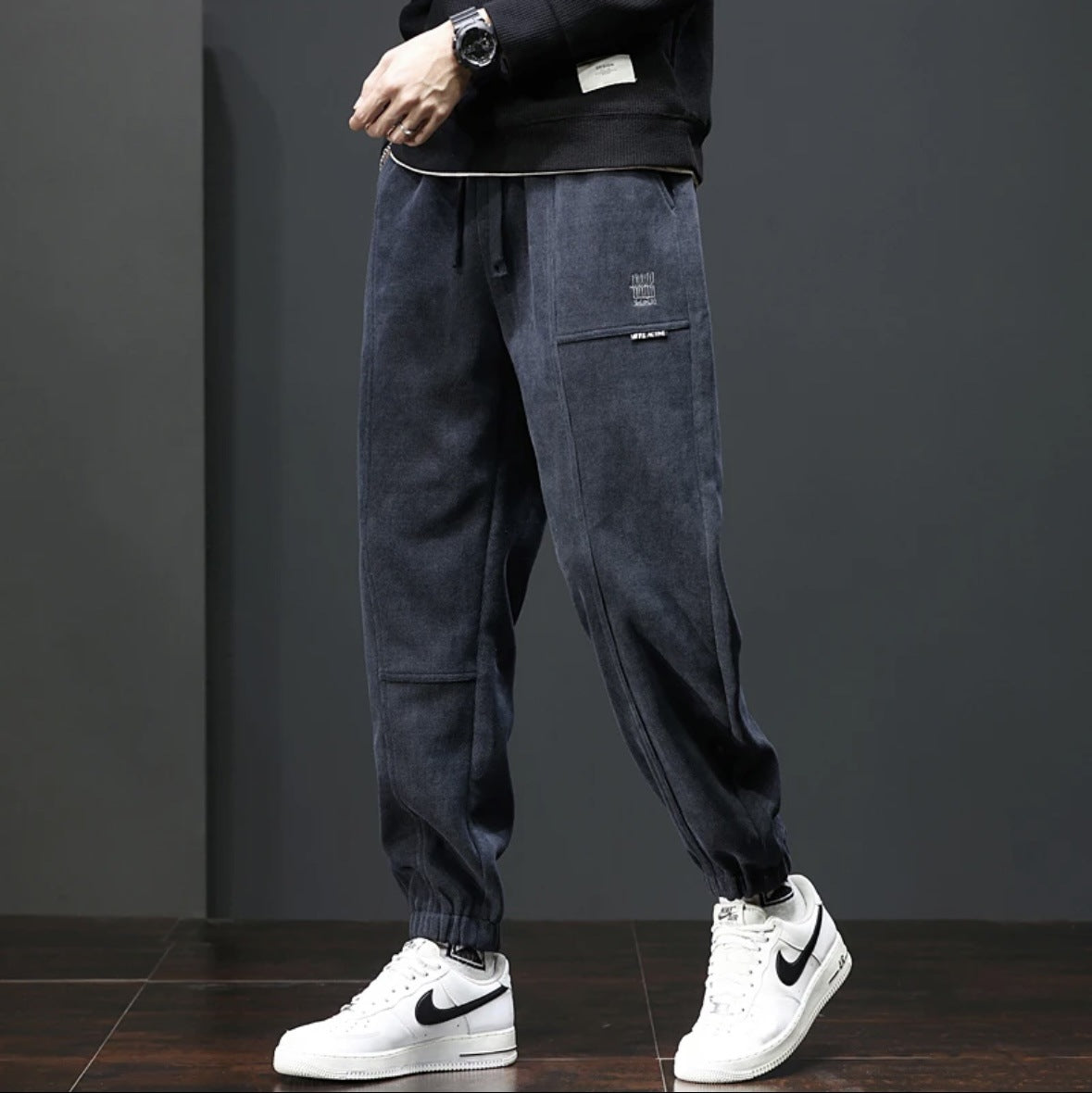 Gerader Schlauch, lose und flauschig verdickte Herren Freizeithose