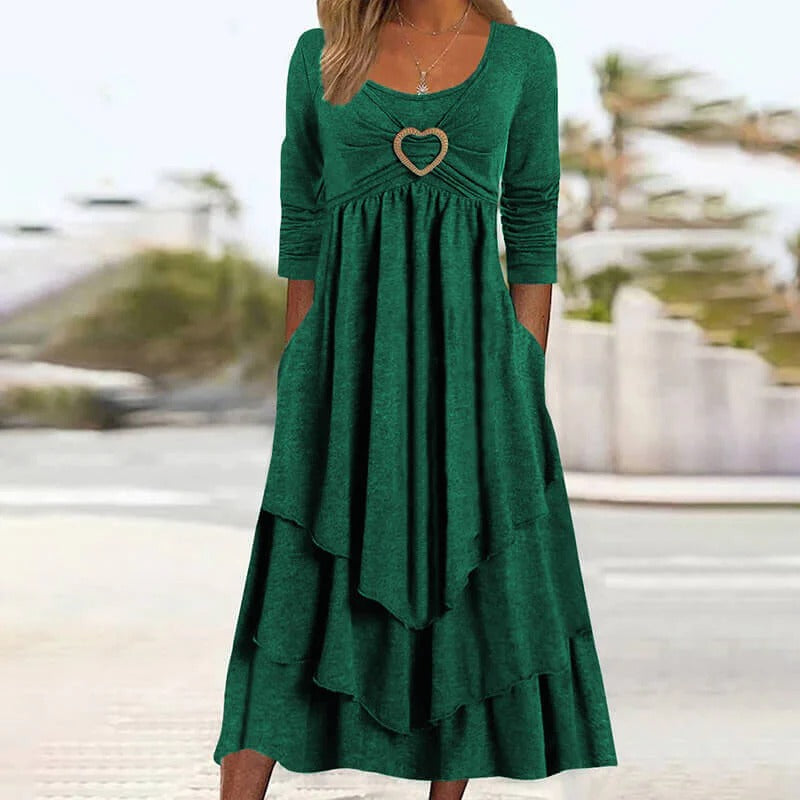 🏆👗 Tiered Midi Dress with Heart Accent – Figurschmeichelndes A-Linien-Design, luftiger Stoff & süßes Herzdetail – Perfekt für Reise & Feiern versandfrei
