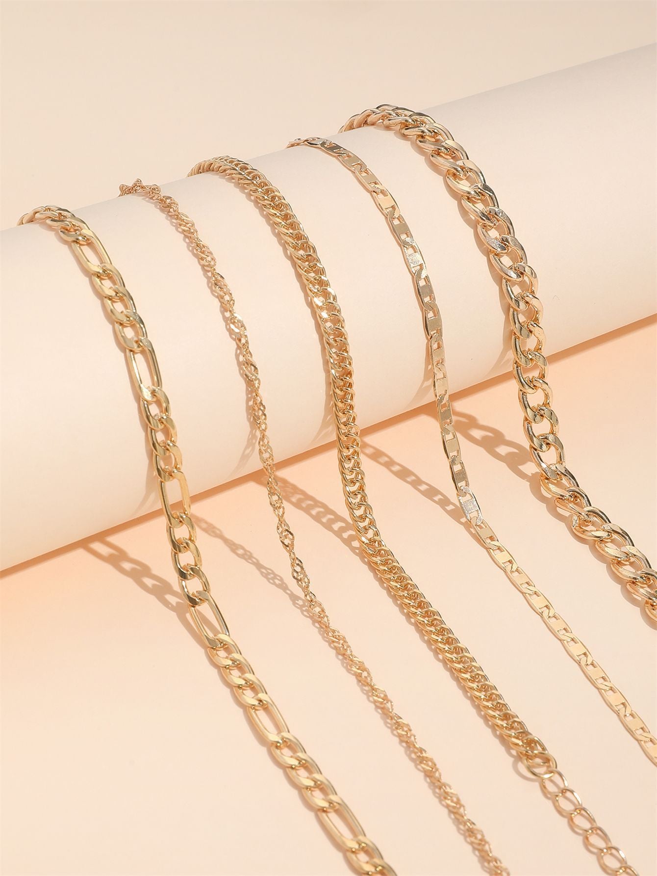 5-teiliges Set aus dicken und dünnen Armbändern und Fußkettchen
