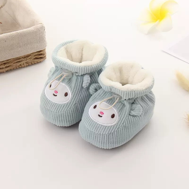 📢📢50% Rabatt!!! 🎉✨ Warme Pelz-Baby-Stiefel – Kuschelig weiches Innenfutter, rutschfeste Sohle und einfacher Anzug – perfekt für die ersten Schritte deines Schatzes. Jetzt -50%!