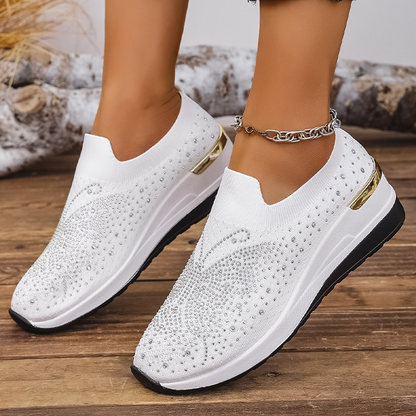 👟 Damen-Slip-On-Sneaker mit Strasssteinen & Schmetterlingsmotiv – glamouröser Look, bequem & einfach anzuziehen – perfekt für Alltag, Reisen & besondere Anlässe
