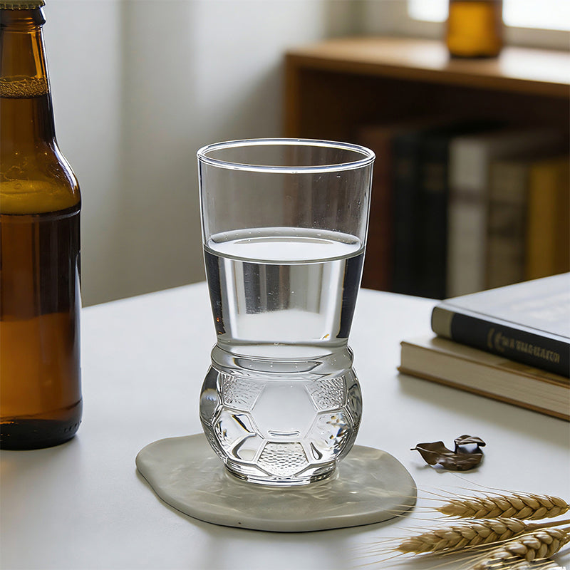 📊 Bereits über 100.000 mal verkauft!  🍷 Fußballförmiges Craft-Bierglas