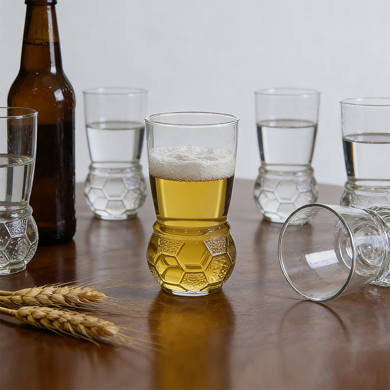 📊 Bereits über 100.000 mal verkauft!  🍷 Fußballförmiges Craft-Bierglas