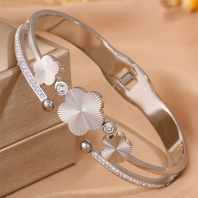 💐 Damen elegantes offenes Blumenarmband – filigranes Design, zeitlos & vielseitig – perfekt für Alltag, Büro & besondere Anlässe – ideal als Geschenk für besondere Momente