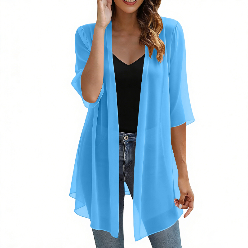 ☁️ So leicht wie eine Wolke – der Chiffon-Cardigan, der deinen Look im Handumdrehen aufwertet. Angenehm fallender Stoff, offene Vorderseite, perfekt für jede Figur. Dein neues Lieblingsteil für diese Saison! 🌸💫