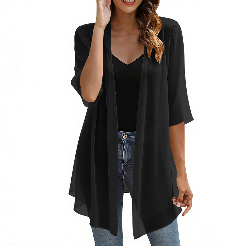 ☁️ So leicht wie eine Wolke – der Chiffon-Cardigan, der deinen Look im Handumdrehen aufwertet. Angenehm fallender Stoff, offene Vorderseite, perfekt für jede Figur. Dein neues Lieblingsteil für diese Saison! 🌸💫