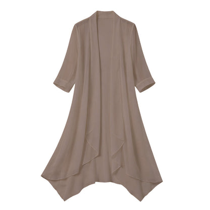 🌸 Zarter Chiffon trifft auf lässige Eleganz – dieser leichte Cardigan ist das Must-have für jede Jahreszeit. Angenehm weicher Stoff, femininer Schnitt und unendlich viele Kombinationsmöglichkeiten. Hol dir jetzt dein neues Lieblingsteil! ✨👗