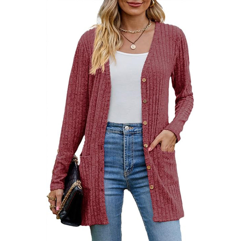 Strickjacke in mittellanger Länge mit Taschen