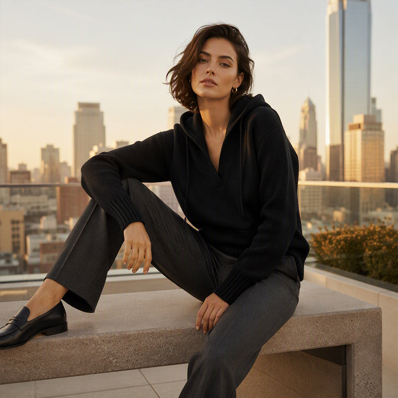 🧥 Legerer einfarbiger Kapuzenpullover mit V-Ausschnitt für Damen – Bequem, vielseitig & perfekt für jeden Tag | Ideal für Alltag, Freizeit & gemütliche Stunden – Jetzt -50%!