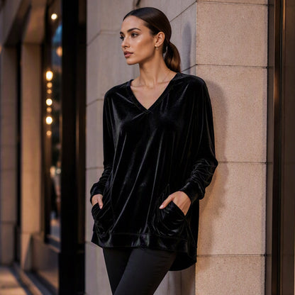 👚 Samt-Oberteil für Damen mit V-Ausschnitt & langen Ärmeln – Edler Glanz, weicher Stoff & feminine Silhouette | Perfekt für Alltag, Büro & besondere Anlässe – Jetzt -50%!