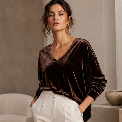 👚 Samt-Oberteil für Damen mit V-Ausschnitt & langen Ärmeln – Edler Glanz, weicher Stoff & feminine Silhouette | Perfekt für Alltag, Büro & besondere Anlässe – Jetzt -50%!