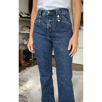 📣📣50%Rabatt!!!🎉✨High-Waist-Jeans mit Formungseffekt – Leichter Denim, bequemer Sitz & zeitloses Design – Ideal für Frühling, Herbst & entspannte Stunden