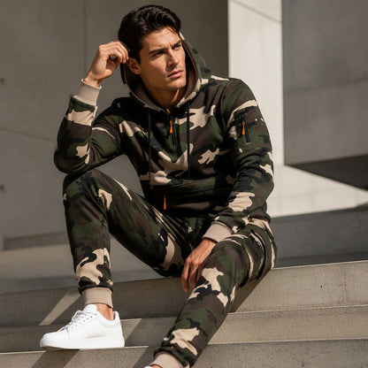 Warmer Hoodie- und Hosenanzug für Herren mit Camouflage-Muster