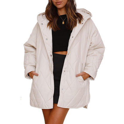 📢📢50% Rabatt!!! 🎉✨ Winterliche Damen-Steppmäntel mit Kapuze im Diamantsteppmuster – Modisches Diamantsteppmuster, wärmende Füllung und praktische Kapuze – perfekt für einen stylischen Look an kalten Wintertagen
