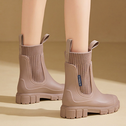 📢📢50% Rabatt!!! 🎉✨ Wasserdichte, rutschfeste Stiefel mit dicker Sohle & mittlerem Schaft – Wasserdichtes Material, profilierte Sohle und bequemer mittlerer Schaft