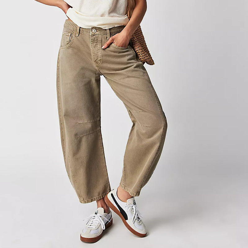 📢📢50% Rabatt!!! 🎉✨ Damen Retro-Jeans mit mittlerer Taille & gebogenem weitem Bein – Stylischer Retro-Schnitt, schmeichelhafte mittlere Taille und elegante weite Beine – perfekt für einen trendigen Look im Alltag & in der Freizeit. Jetzt -50%!