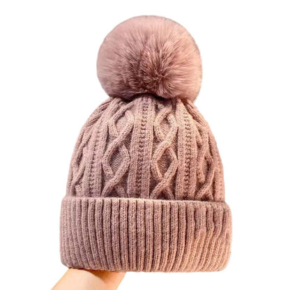 🧢 Hochwertige Wintermütze im kuscheligen Design – Angenehmes Tragegefühl, moderne Passform und durchdachte Details – ein Must-have für deine Wintergarderobe. Jetzt 50% Rabatt!