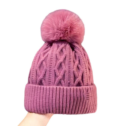 🧢 Hochwertige Wintermütze im kuscheligen Design – Angenehmes Tragegefühl, moderne Passform und durchdachte Details – ein Must-have für deine Wintergarderobe. Jetzt 50% Rabatt!