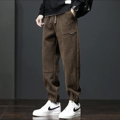 Gerader Schlauch, lose und flauschig verdickte Herren Freizeithose